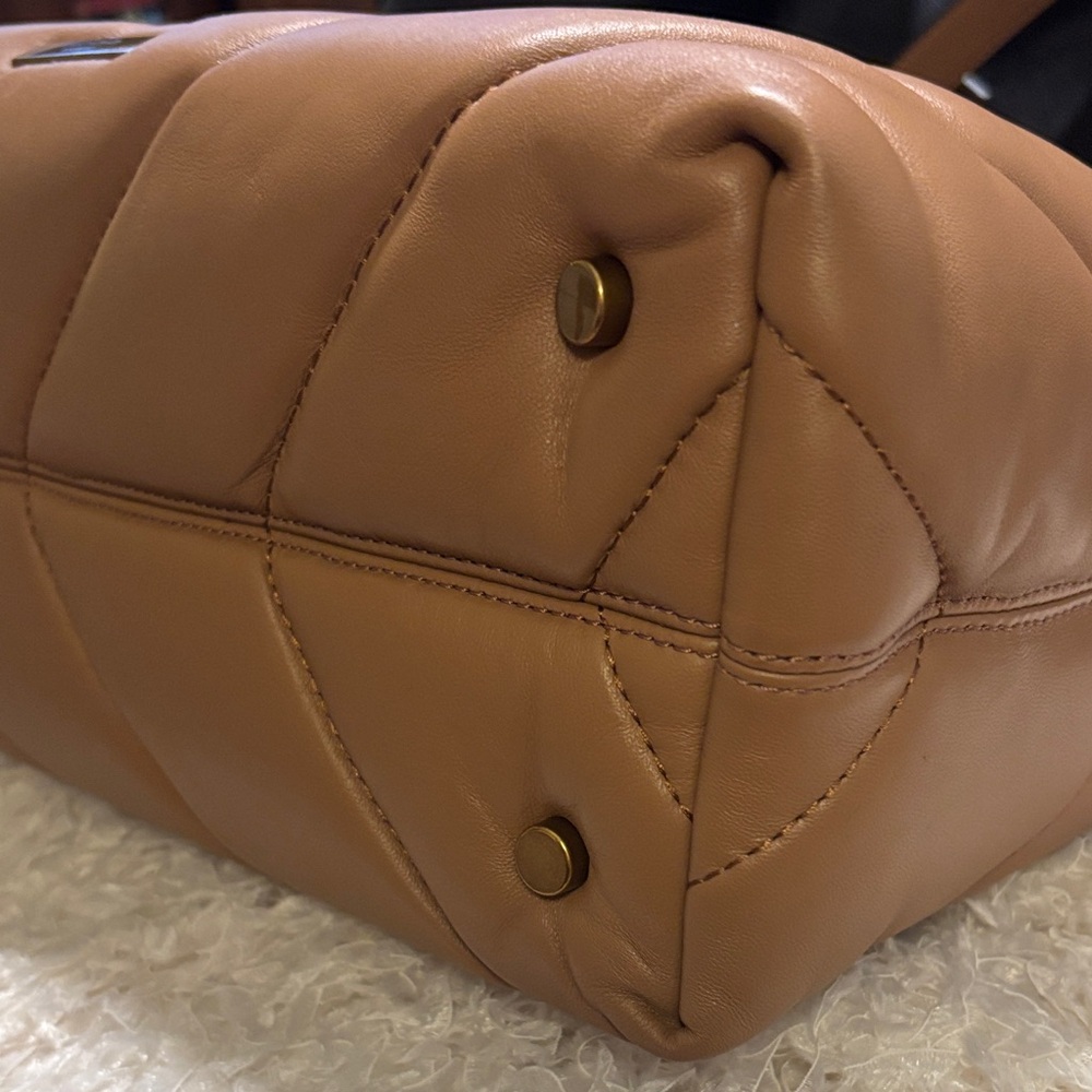 Kurt Geiger NWT Camel SoHo Shoulder Bag - Picture 9 of 13